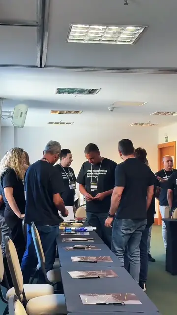 Превью шаблона «Reels Corporativo»