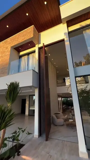 Превью шаблона «HOUSE»