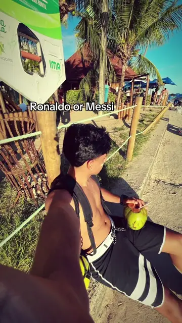 Превью шаблона «Ronaldo or messi»